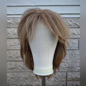 ❤️ 2/$20 Layered Brown Wig